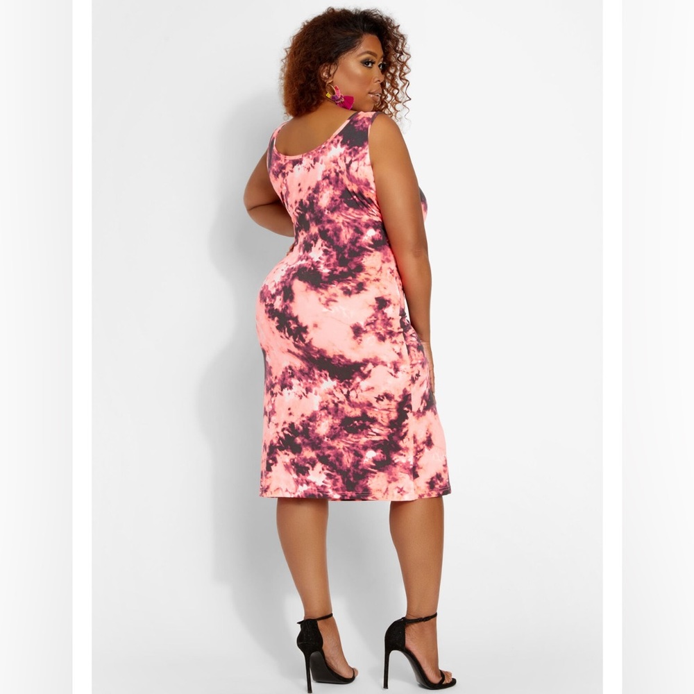 Double Scoop Tie Dye Bodycon Dress NWT